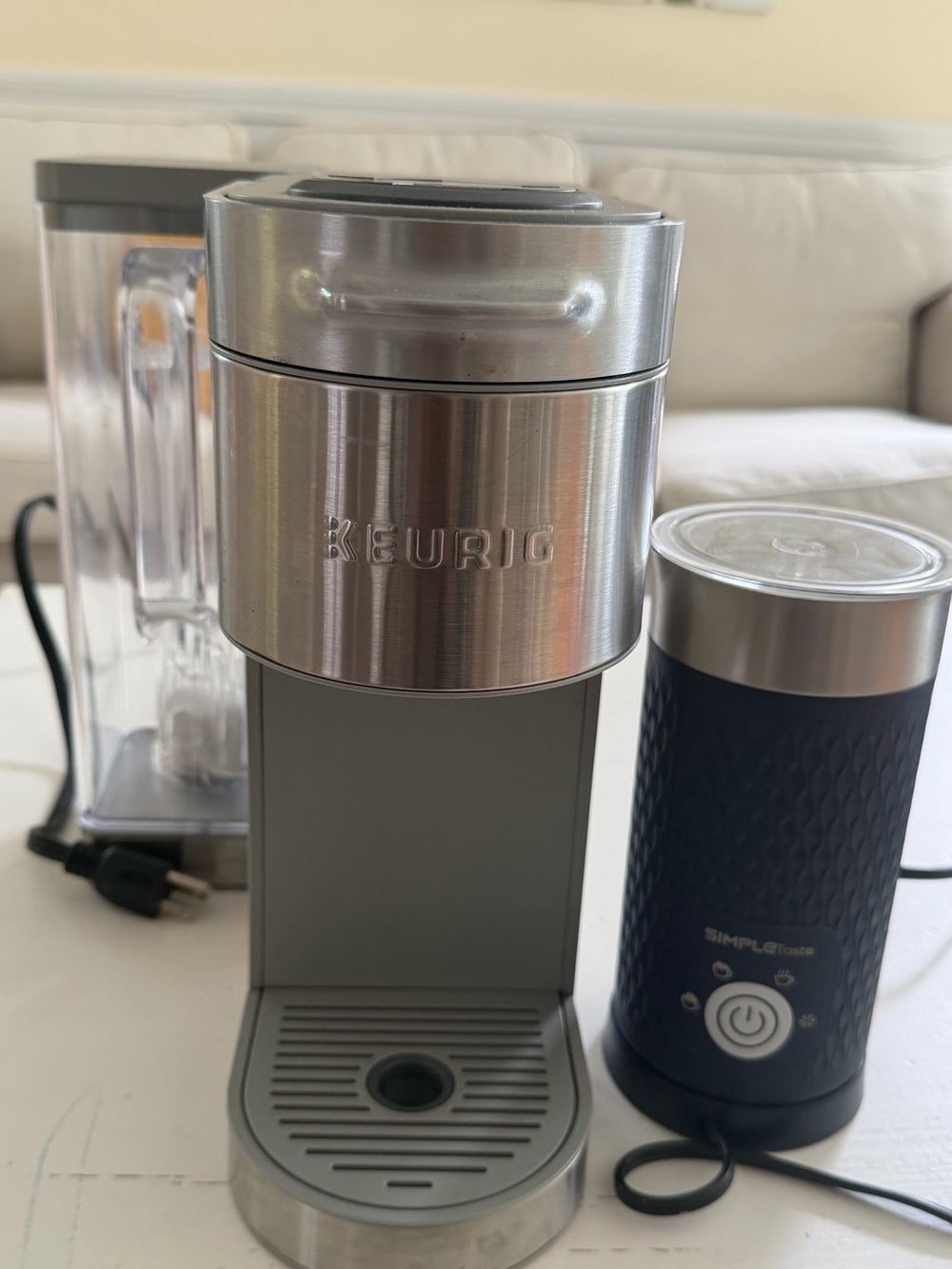 EUC Keurig K-Supreme Plus Coffee Maker – Stainless Steel + FREE Milk Frother